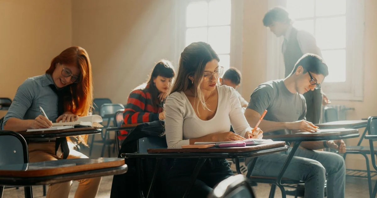 Cara Mengatasi Kebiasaan Menunda Tugas Kuliah bagi Mahasiswa
