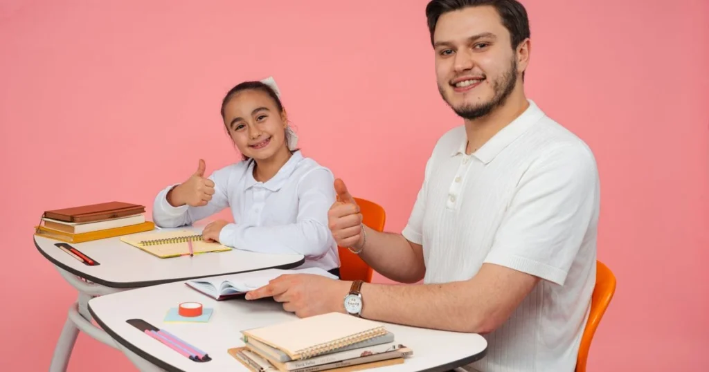 Cara Menjadi Guru yang Ramah dan Tegas untuk Pengelolaan Kelas Efektif